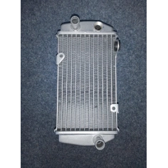 Chladič  AJP PR5 pravý                                                                                                                                                                                                                                    