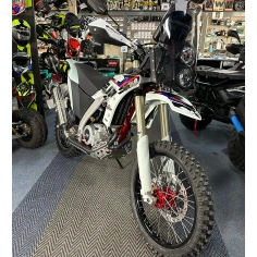 AJP PR7 650 ADVENTURE EU5+  MODEL 2025                                                                                                                                                                                                                    