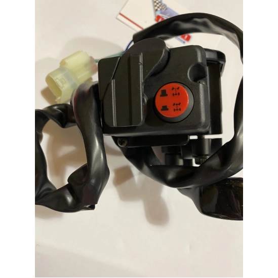 páčka plynu s přepínačem 4x4 - CFMOTO                                                                                                                                                                                                                     