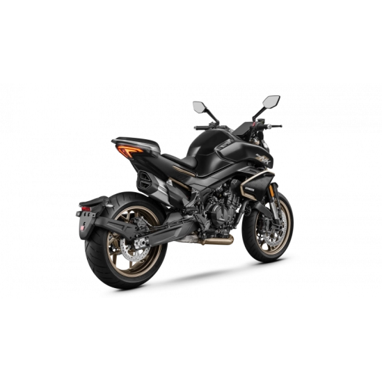 CFMOTO 800NK ADVANCED