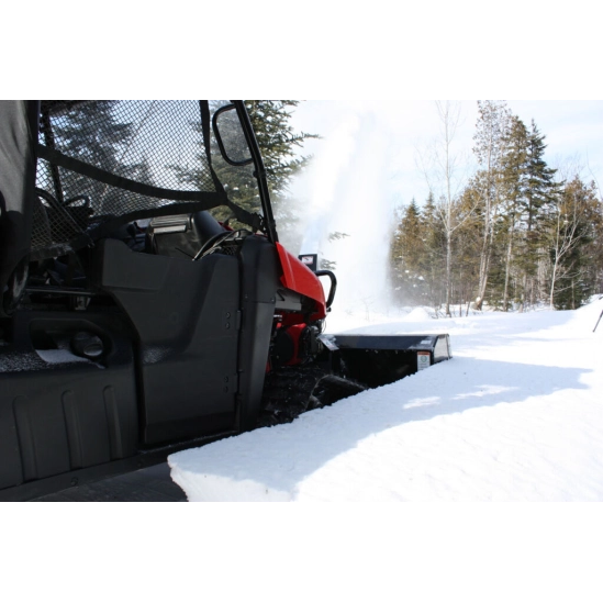 BERCOMAC PROFESIONÁLNÍ SNĚŽNÁ FRÉZA 66" (167 CM) HONDA MOTOR 22HP                                                                                                                                                                                         