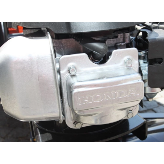 SHARK profesionální rotační kartáč ke čtyřkolkám, motor HONDA                                                                                                                                                                                             