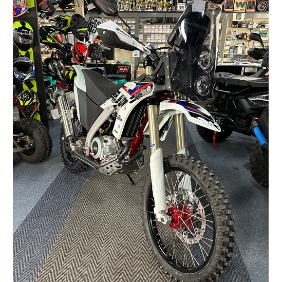 AJP PR7 650 ADVENTURE