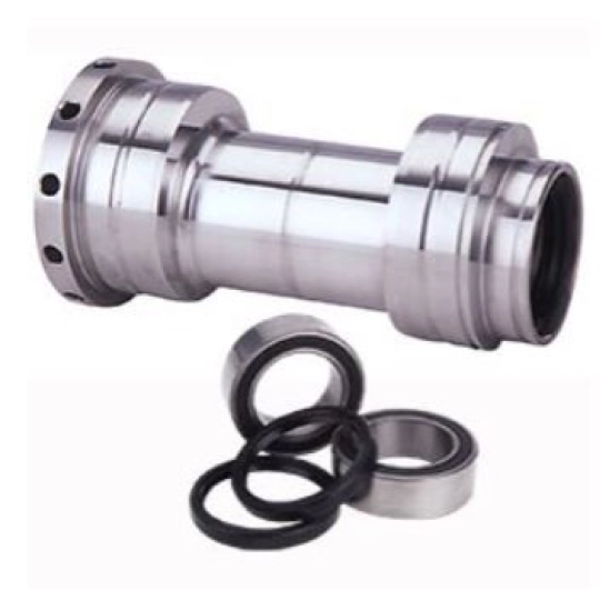 Kompletní uložení zadní osy SUZUKI LTR 450                                                                                                                                                                                                                